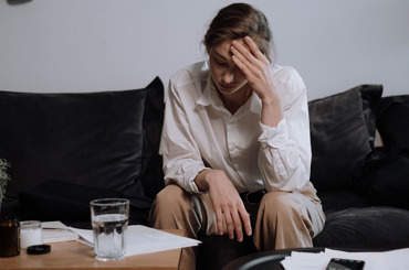 7 signs you may need an online mental health retreat